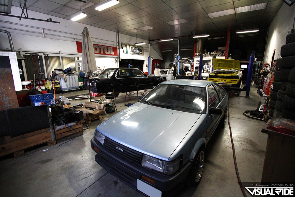 Toyota AE86 et reste du garage
