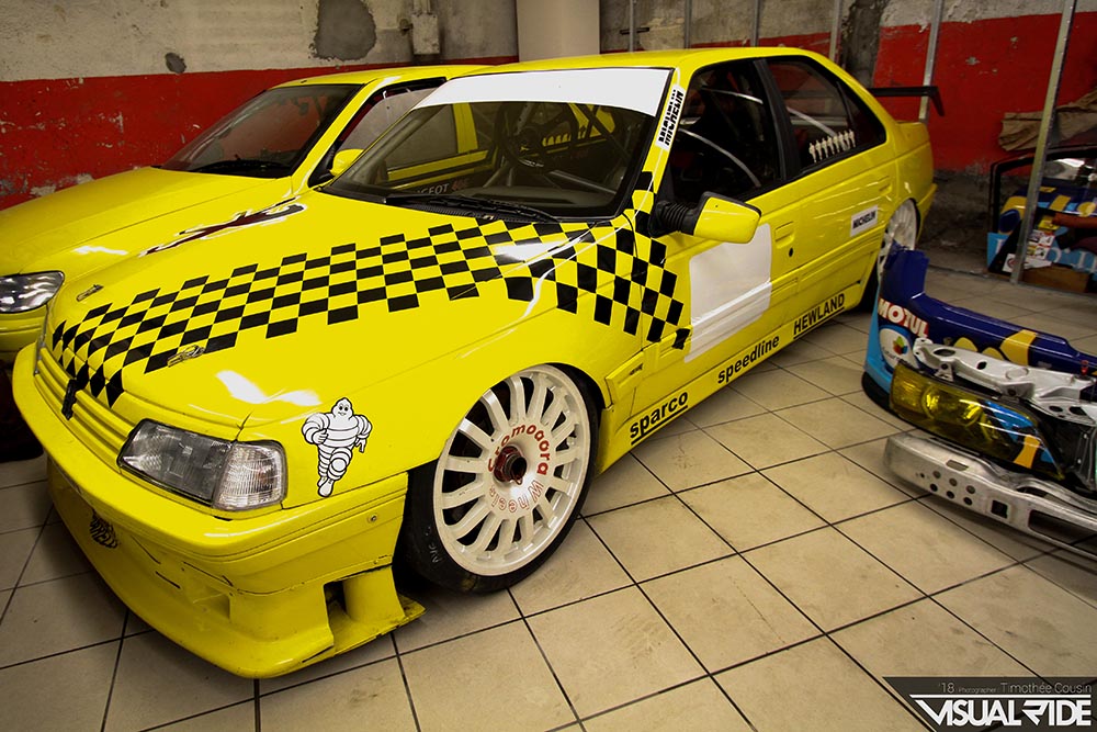 Peugeot 406 Jaune